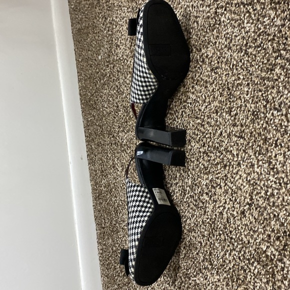 Liz & Co. Heels. Sz 7MB - Picture 5 of 6